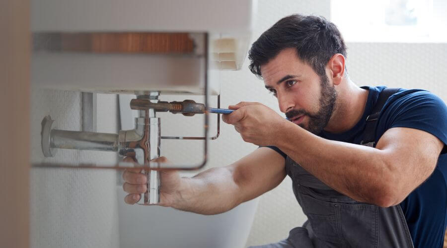 Local water heater installation in Farmland, IN